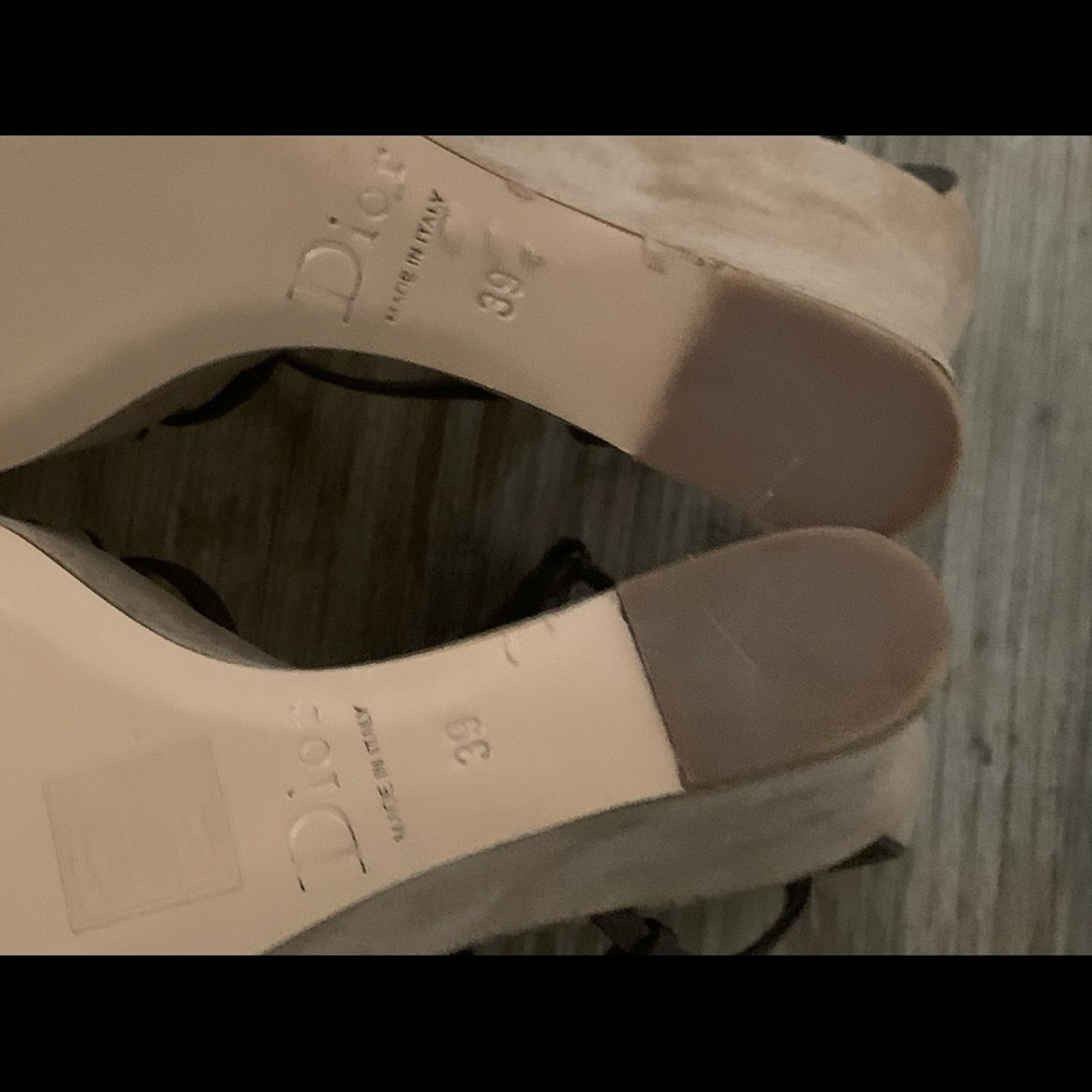 Women’s designer shoes - Picture 3 of 7